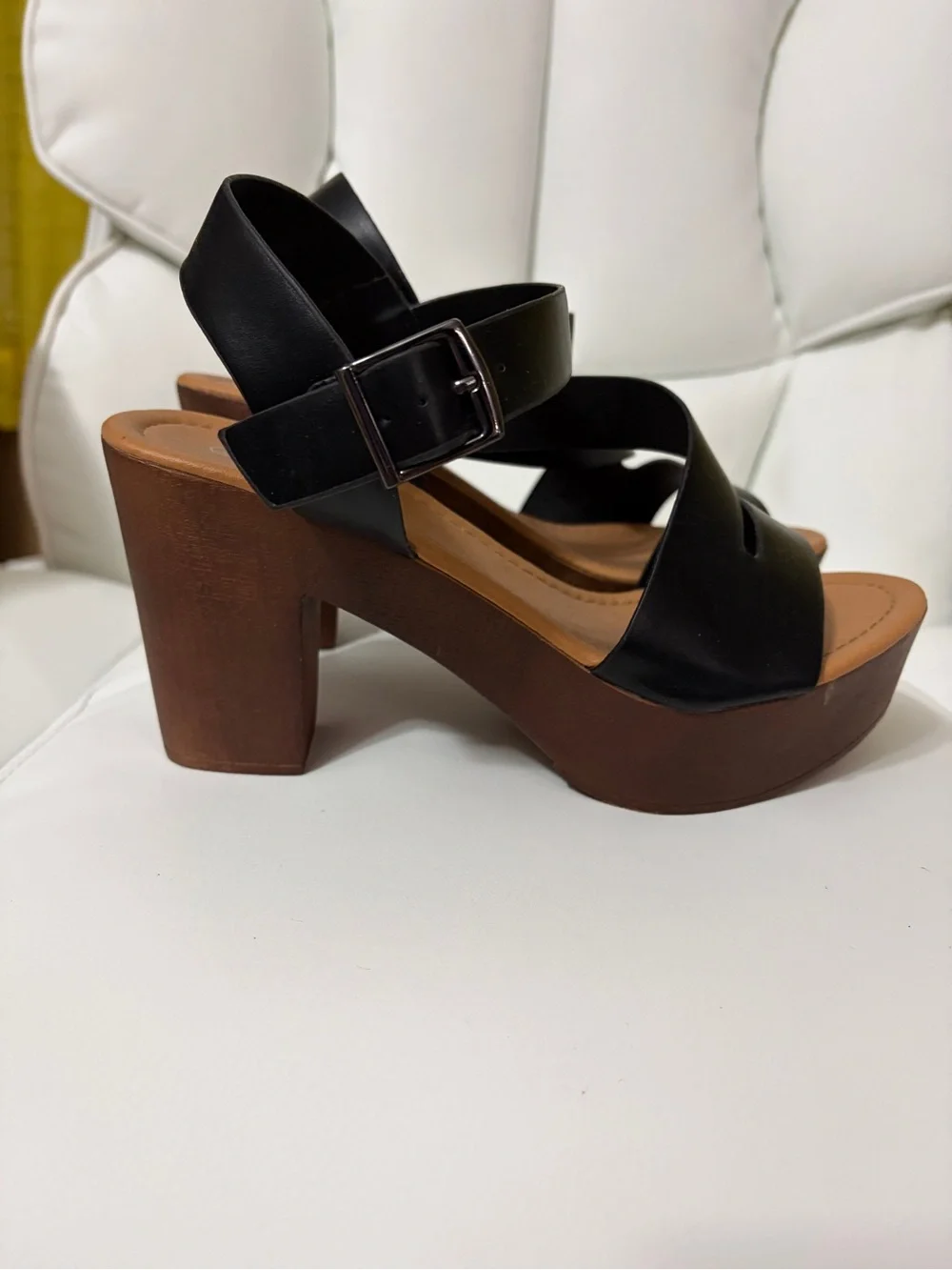TOP Moda Black Platform Block Heel Sandals with Brown Wood-Look Sole